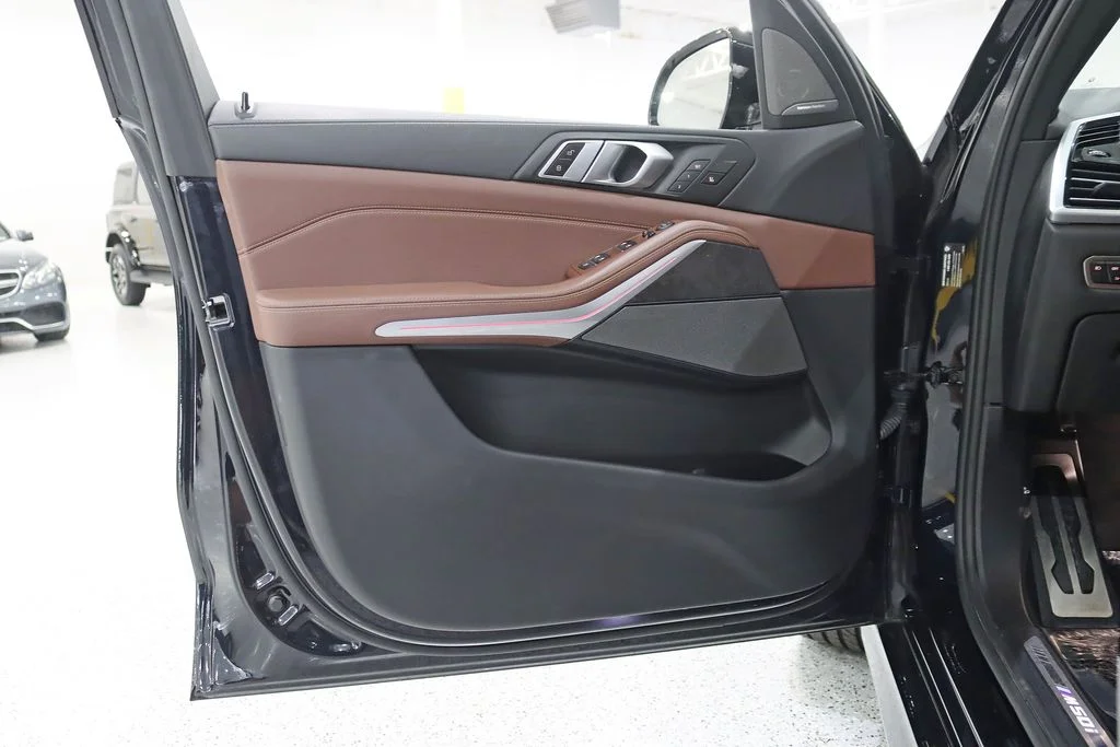 Used 2021 Black BMW M50i image 35