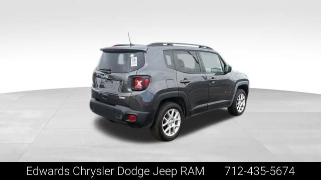 Used 2020 Gray Jeep Latitude image 8