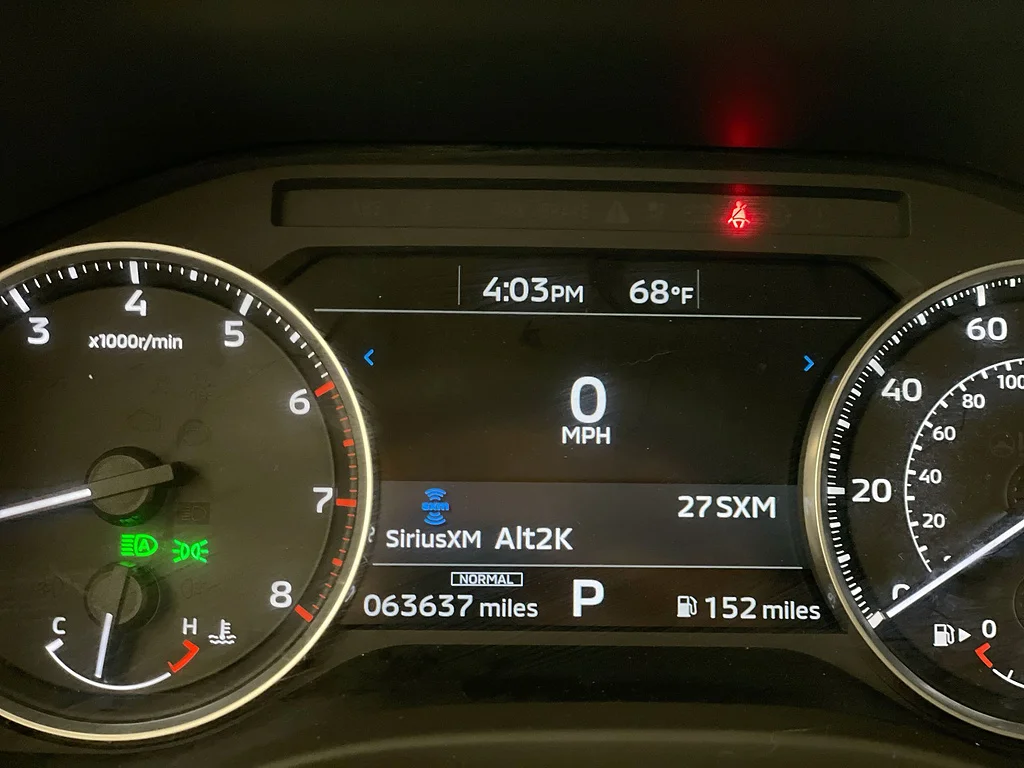 Used 2022 BLACK Mitsubishi ES image 12