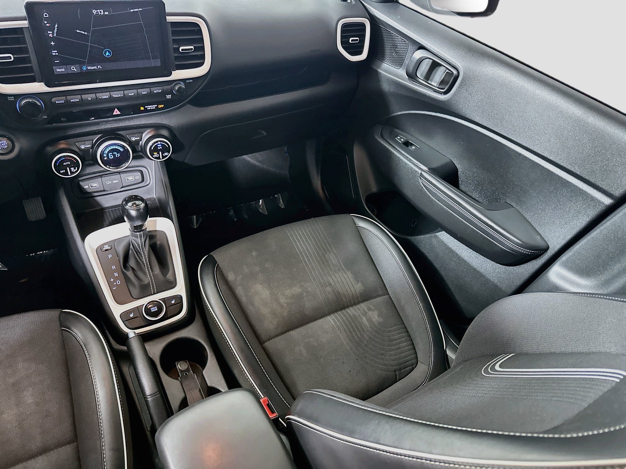 Used 2022 Intense Blue Hyundai Limited image 19