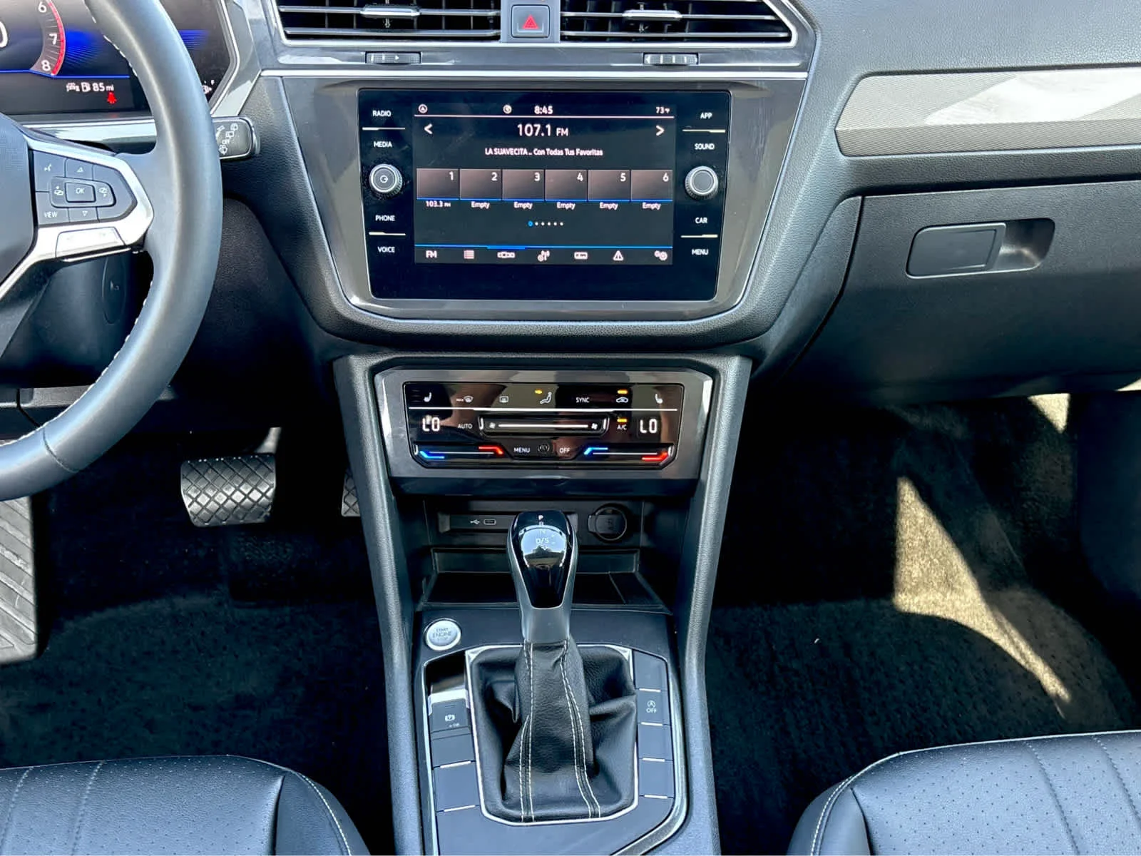 Used 2023 Platinum Gray Metallic Volkswagen SE image 13