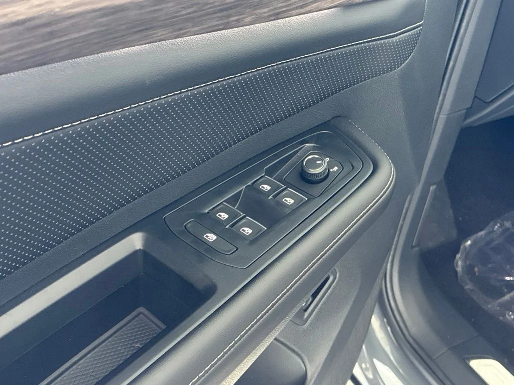 New 2026 Gray Volkswagen 2.0T SEL image 16