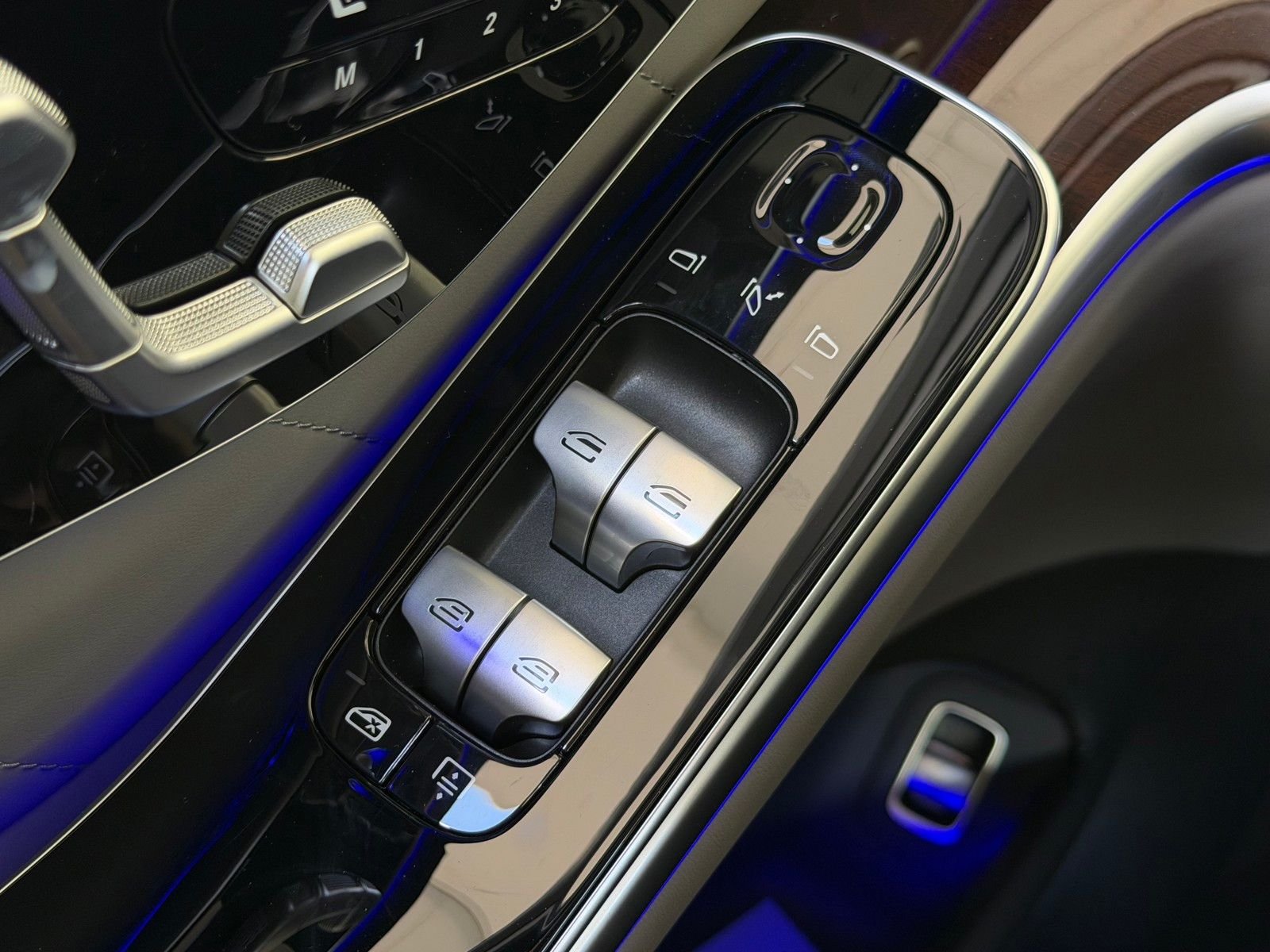 New 2026 Graphite Grey Metallic Mercedes-Benz S 580 image 21