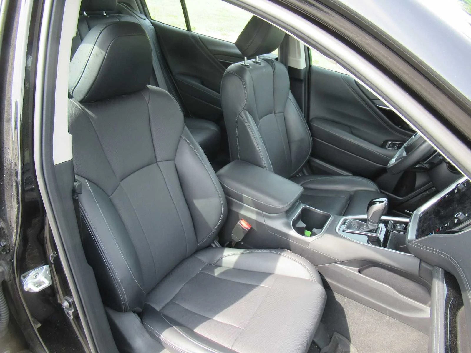 Used 2024 Crystal Black Silica Subaru Limited image 19