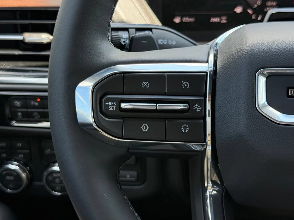 2026 GMC Yukon Denali - Photo 26