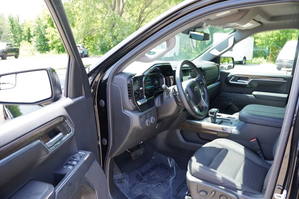 Used 2023 Black Chevrolet RST image 14