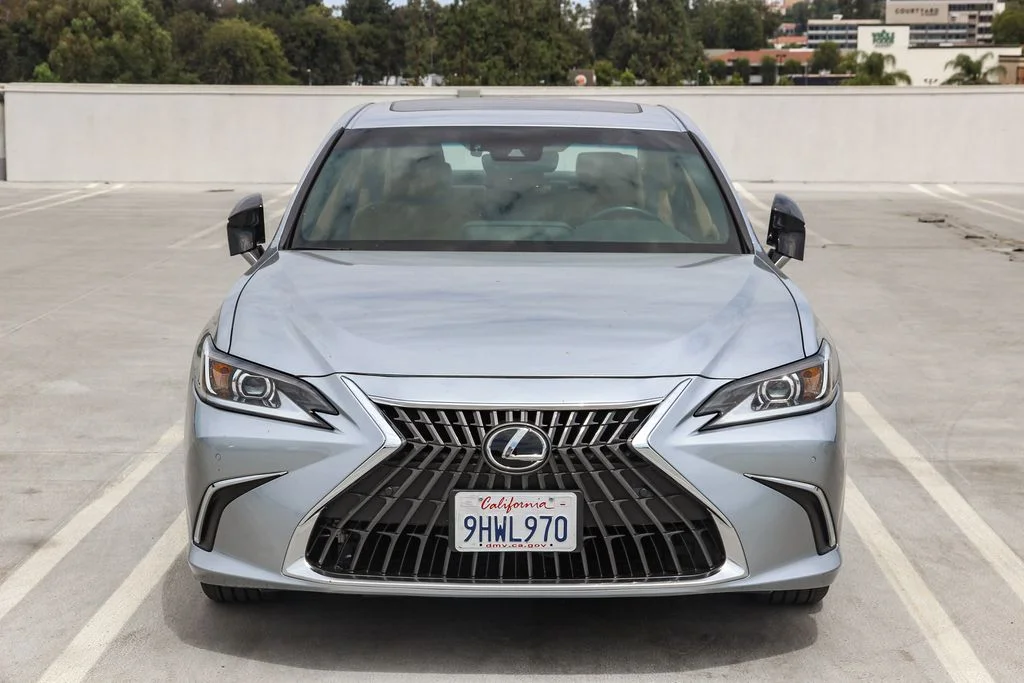Used 2024 Silver Lexus 300h image 2