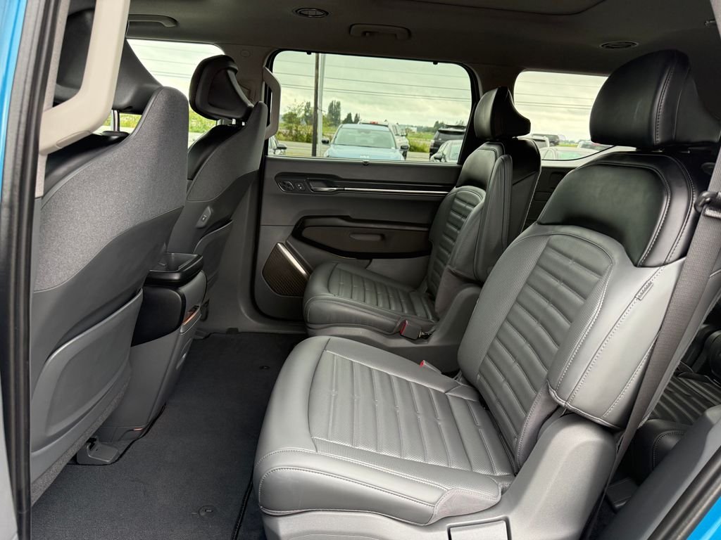 Certified Used 2024 Blue Kia Land image 16