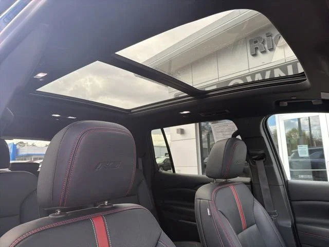 2024 Chevrolet Traverse RS - Photo 22