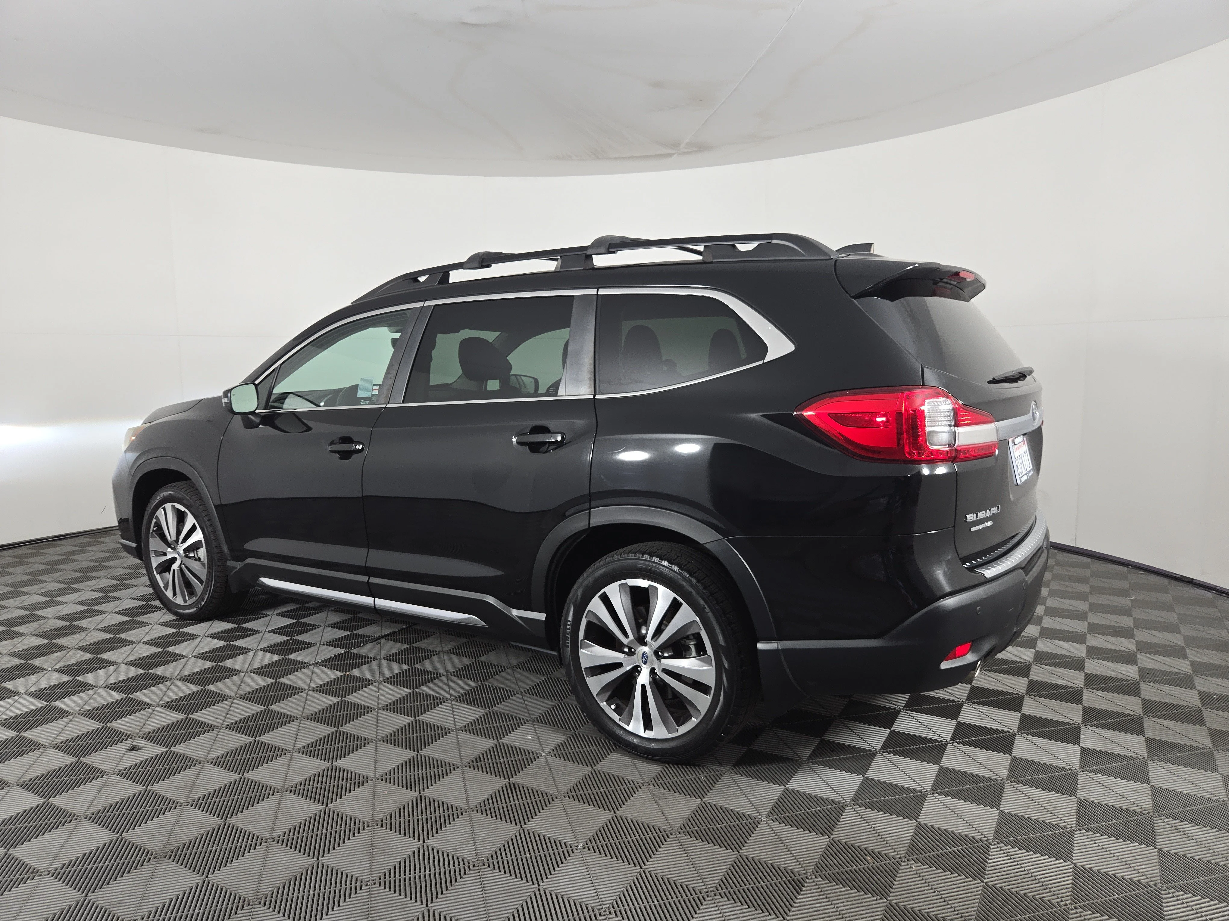 Used 2021 Crystal Black Silica Subaru Limited image 6