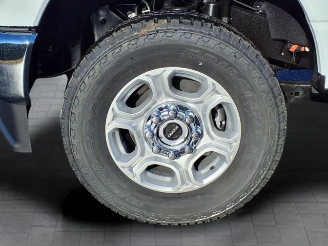 2026 Ford F-350 Super Duty XLT - Photo 8