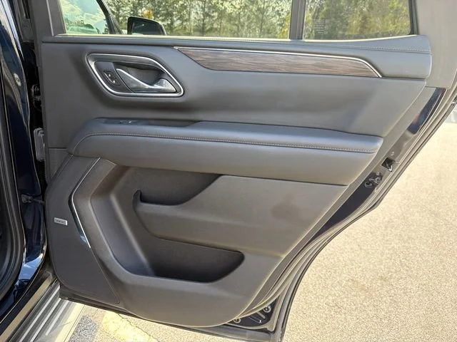 Used 2021 Midnight Blue Metallic Chevrolet LT image 16