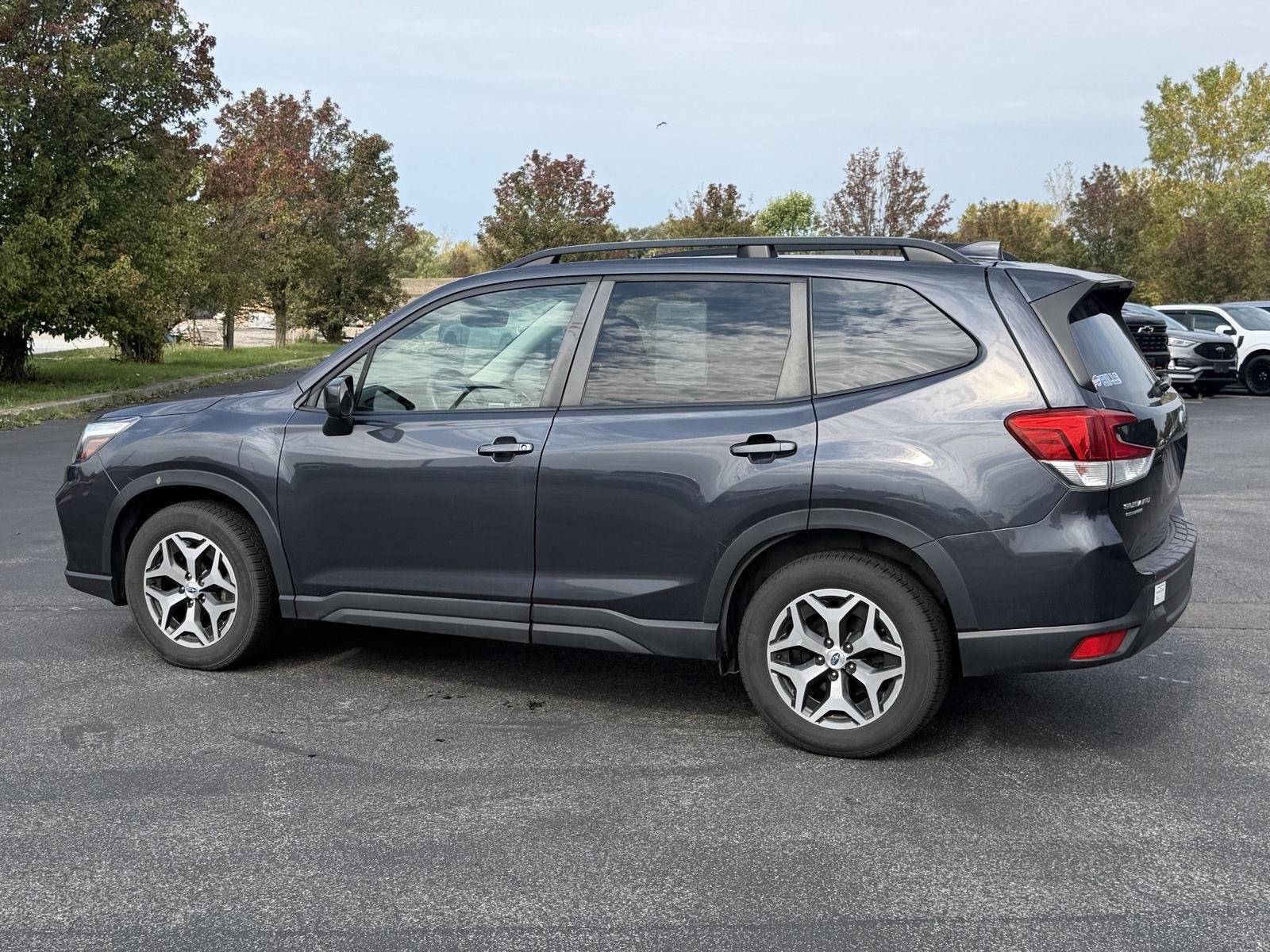 Used 2019 Dark Gray Metallic Subaru Premium image 6
