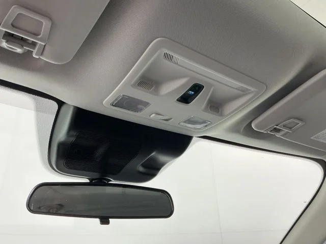 New 2026 Oxford White Ford Tremor image 25