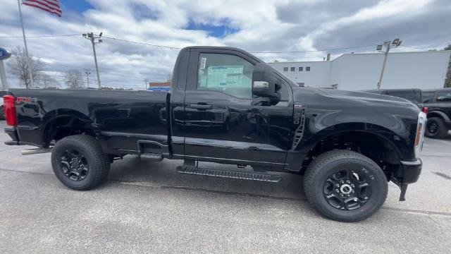 New 2026 Agate Black Metallic Ford F-250® XL image 38