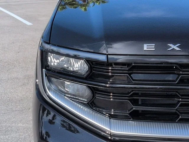 New 2026 Agate Black Metallic Ford Platinum® image 10