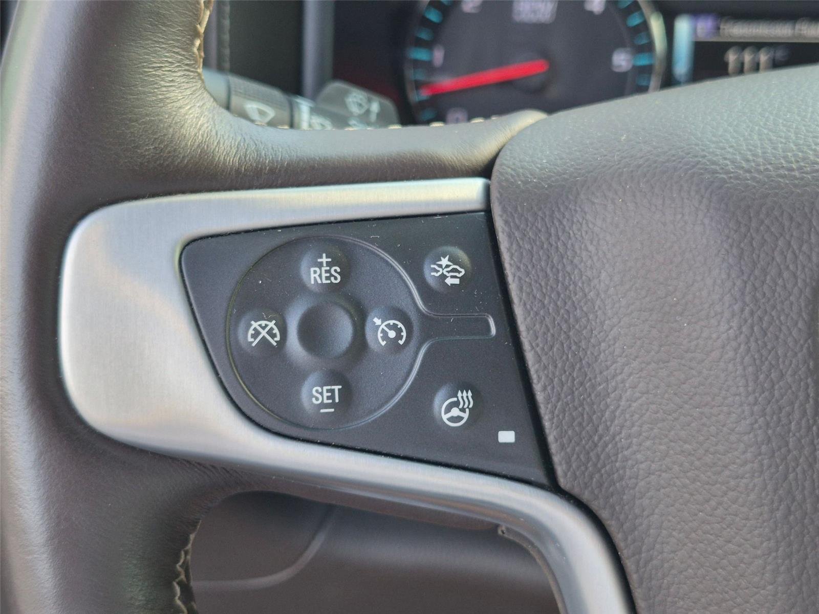 Used 2017 White Frost Tricoat GMC SLT image 18