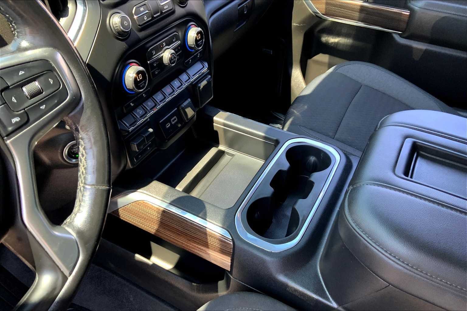 Used 2020 Satin Steel Metallic Chevrolet RST image 17