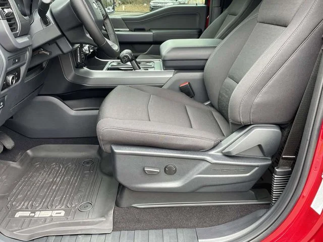 2025 Ford F-150 XLT - Photo 12