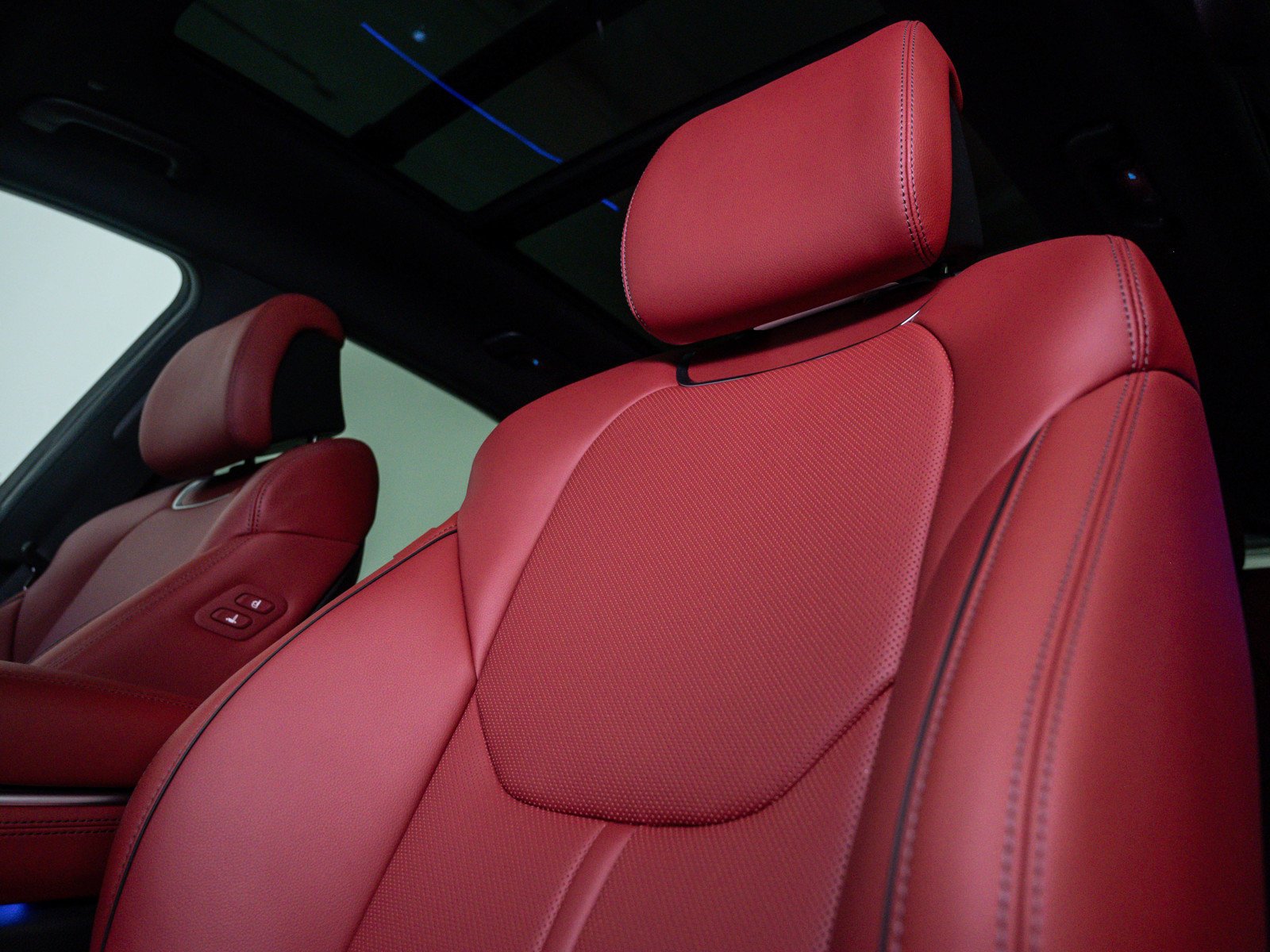 2026 GENESIS GV70 Sport Advanced - Photo 20