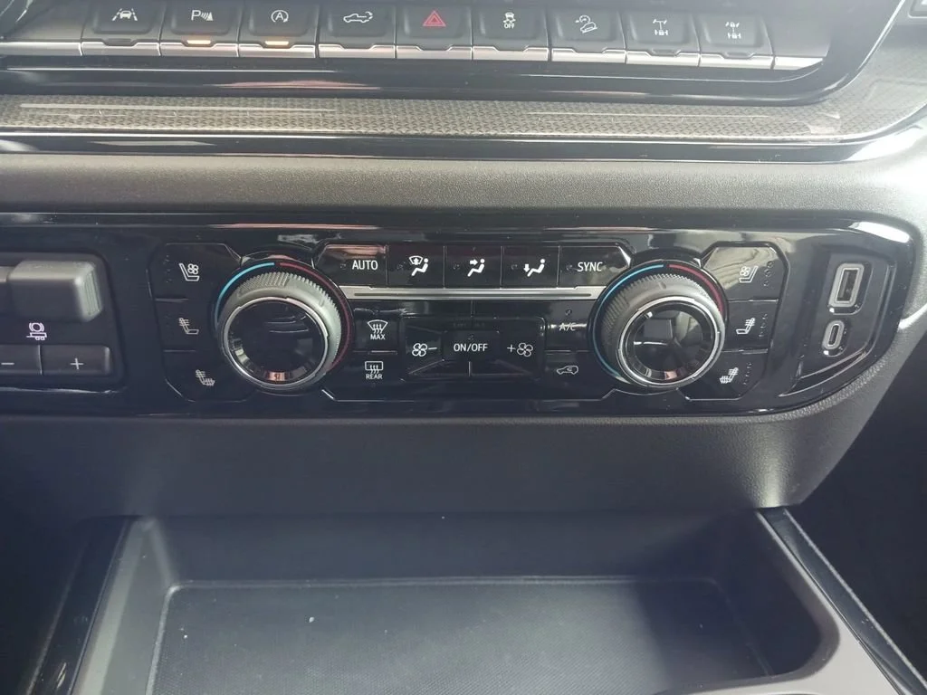 Used 2025 Summit White Chevrolet ZR2 image 25