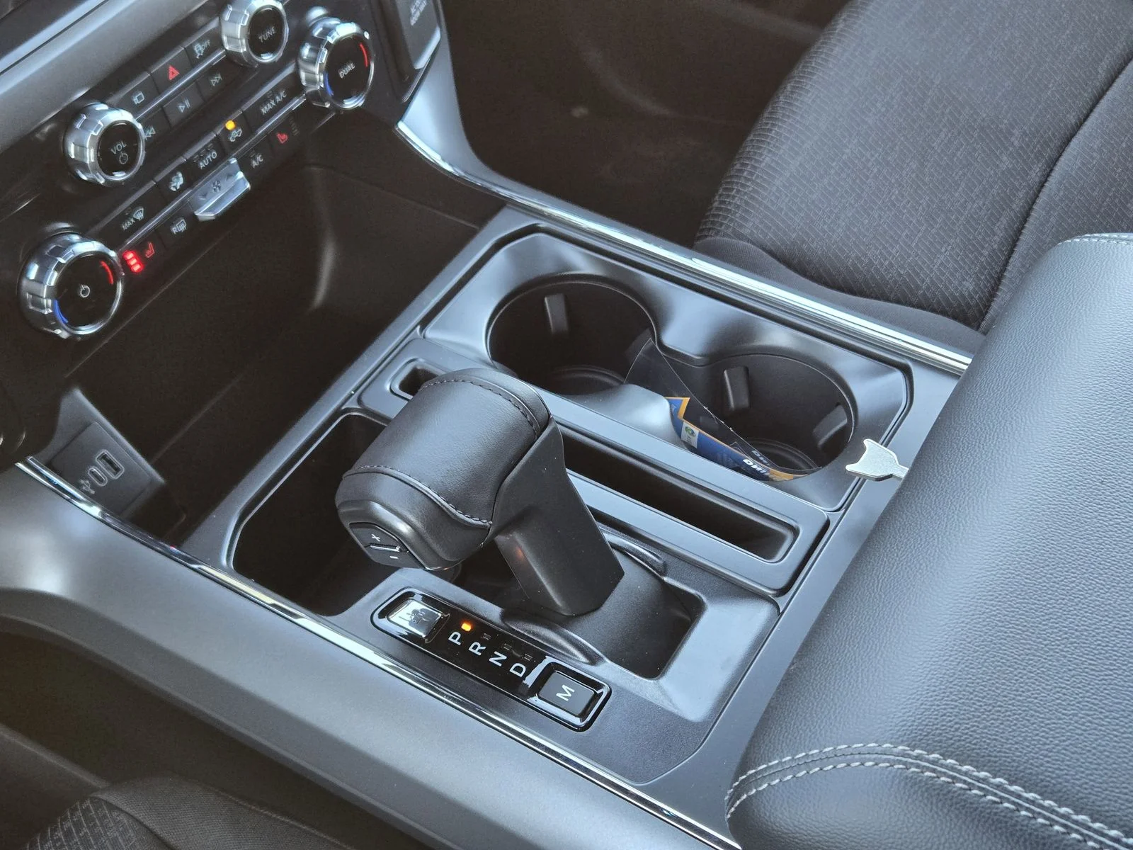 New 2026 Carbonized Gray Metallic Ford XLT image 14