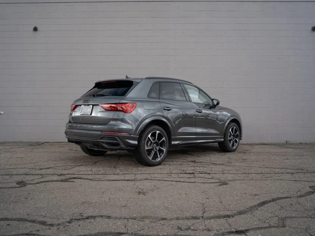 Used 2025 Gray Audi Premium Plus image 7