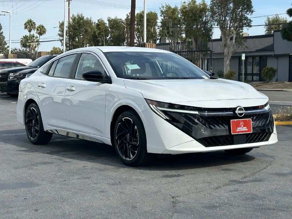 New 2027 Aspen White TriCoat Nissan SR image 5