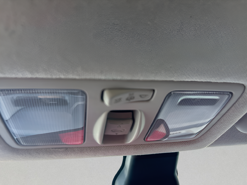 Used 2025 Blue Hyundai SEL image 31