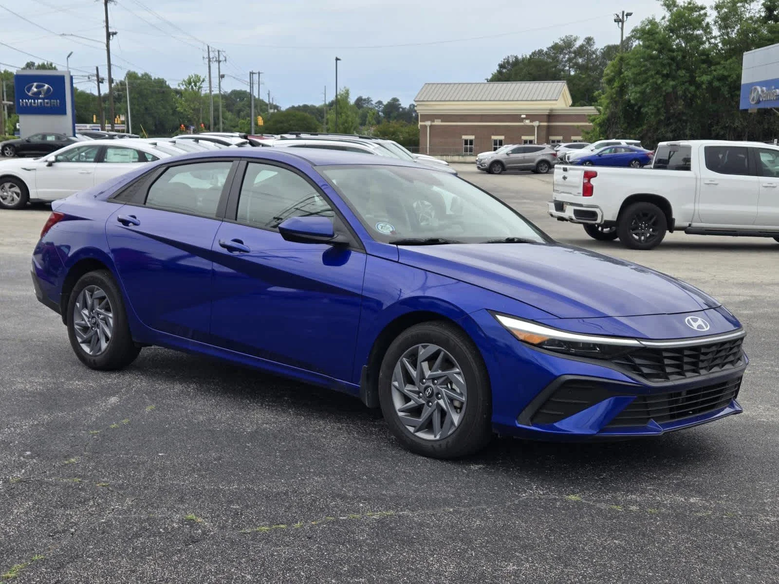 2024 Hyundai Elantra Blue