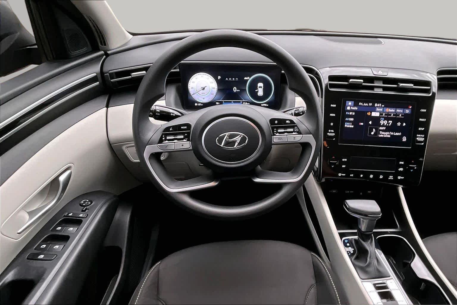 Used 2024 Hampton Gray Hyundai SEL image 6
