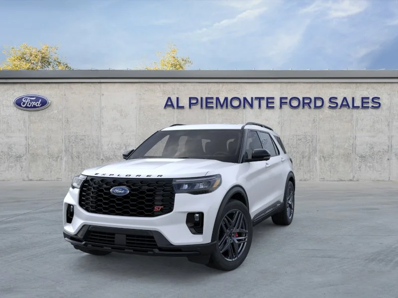 New 2026 Star White Metallic Tri-Coat Ford ST image 2