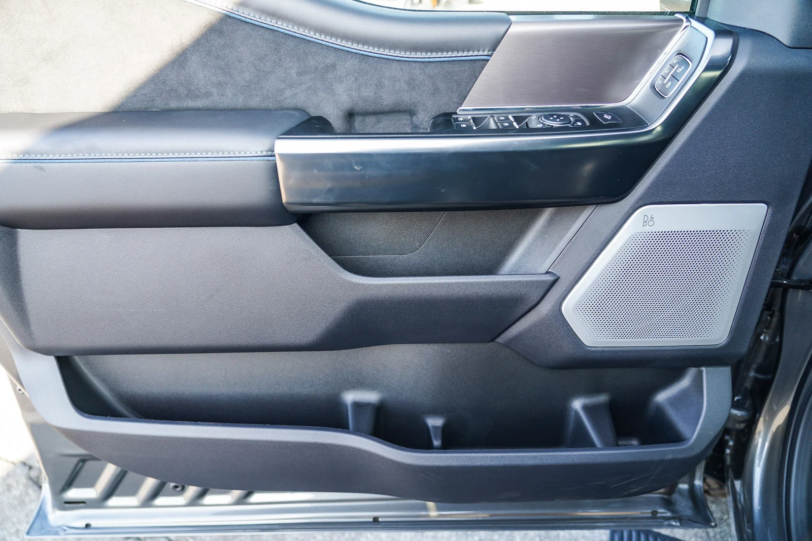 New 2026 Avalanche Ford F-350® Platinum® image 24