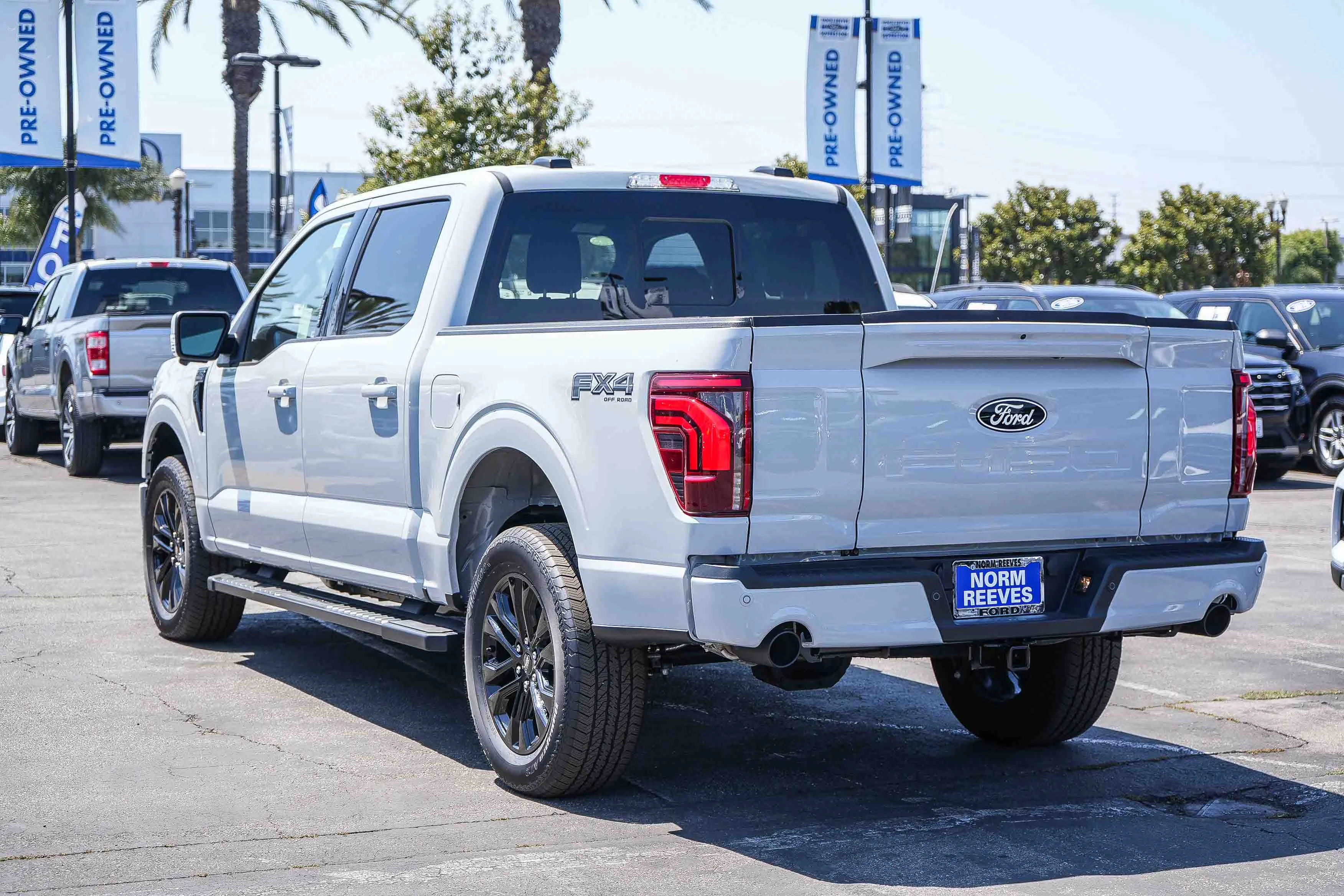 New 2026 Avalanche Ford Lariat® image 8