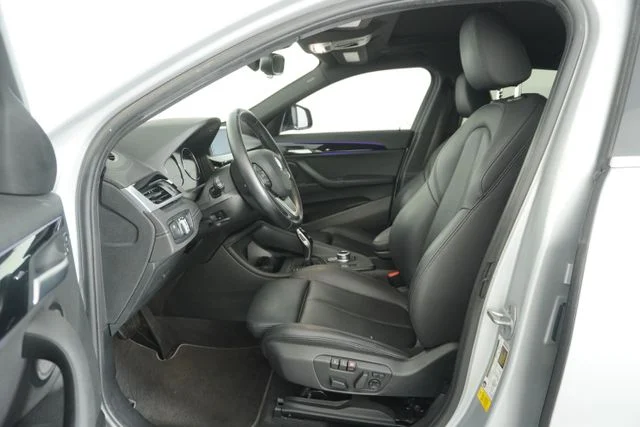 Used 2021 Glacier Silver Metallic BMW sDrive28i image 19