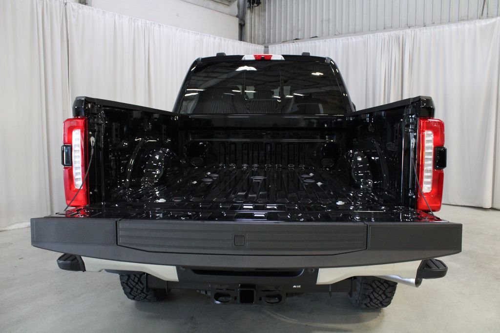 New 2026 Agate Black Metallic Ford  image 31
