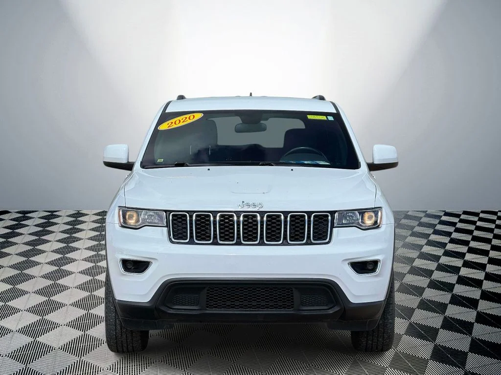 Used 2020 White Jeep Laredo E image 2