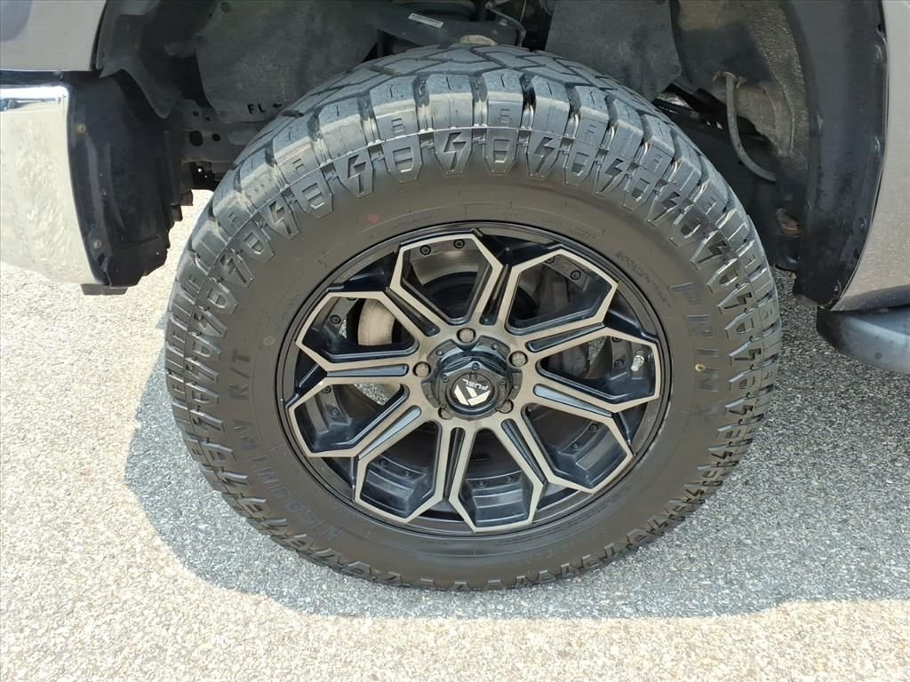 Used 2021 Gray Toyota SR5 image 11