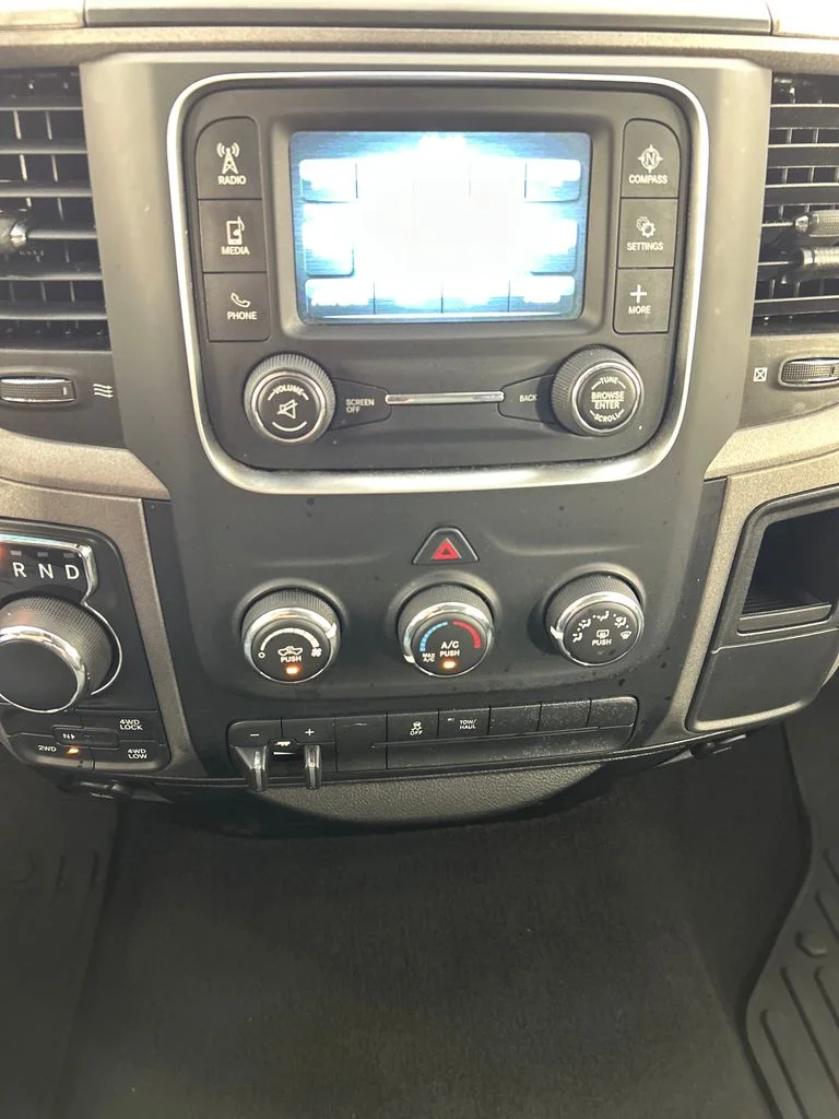 Used 2019 Gray Ram Express image 16
