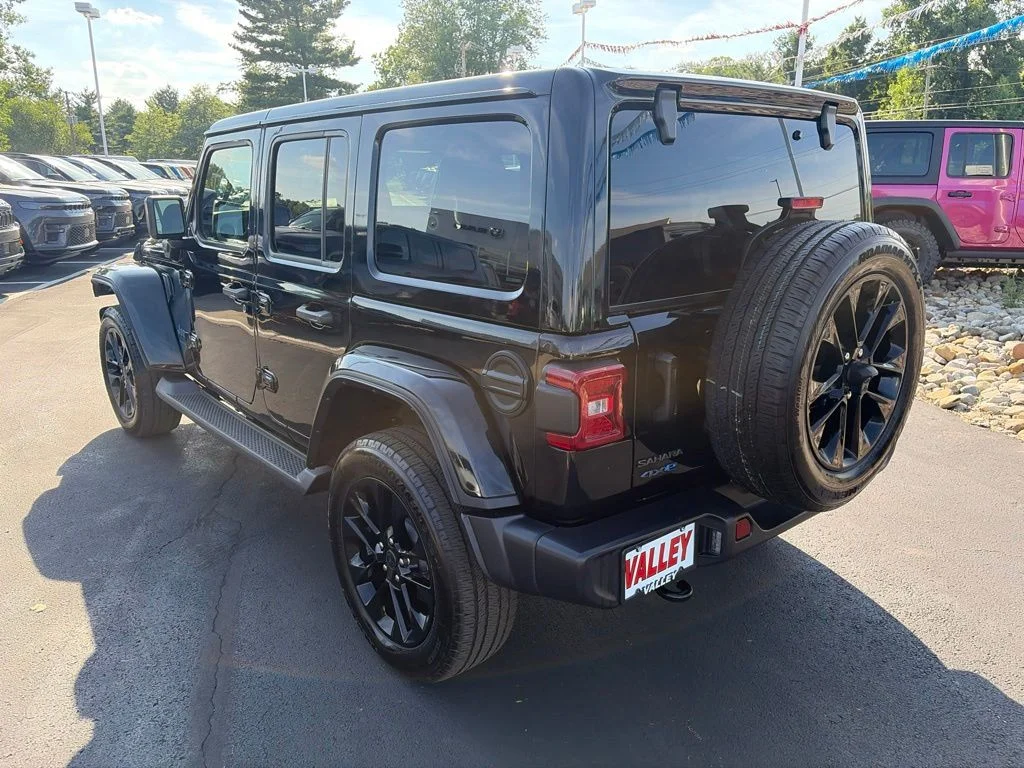 Used 2025 Black Jeep Sahara 4xe image 5
