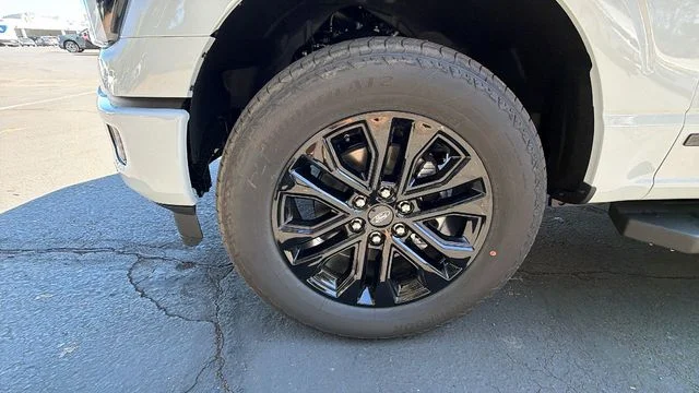 New 2026 Avalanche Ford Lariat® image 10