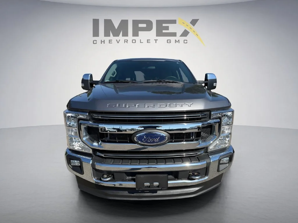 Used 2021  Ford XL image 8