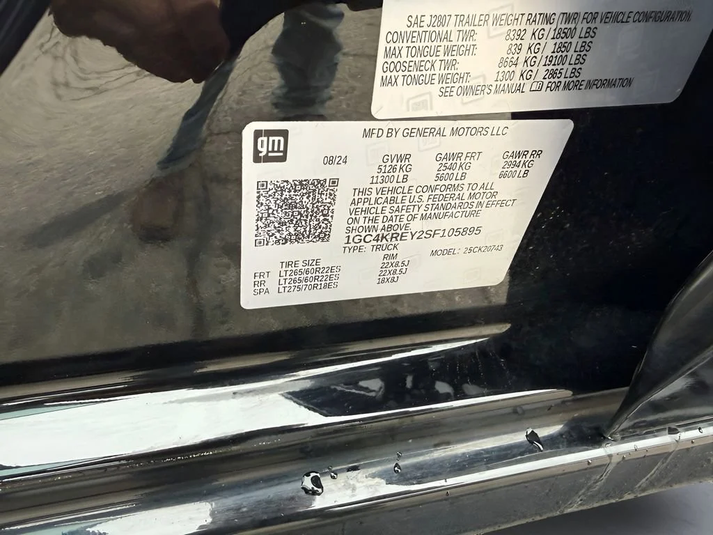 Used 2025 Black Chevrolet High Country image 34