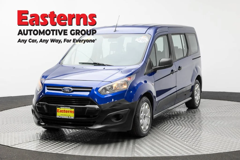 Used 2017 Blue Ford XL image 1