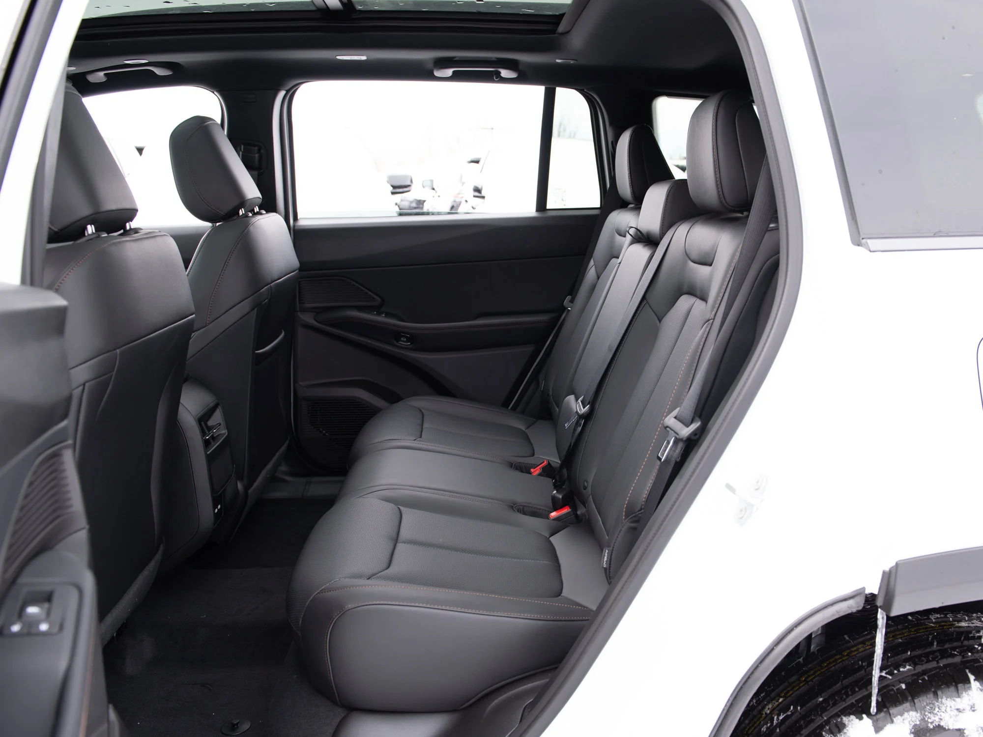 New 2026 White Jeep Limited* image 21