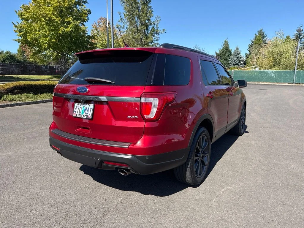 Used 2019 Ruby Red Metallic Ford XLT image 7