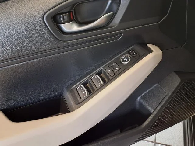2025 Honda Accord LX - Photo 15