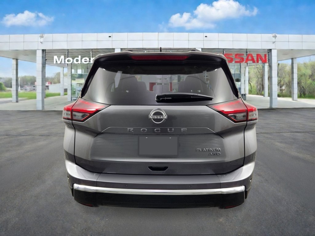 New 2026 Gun Metallic Nissan Platinum image 4