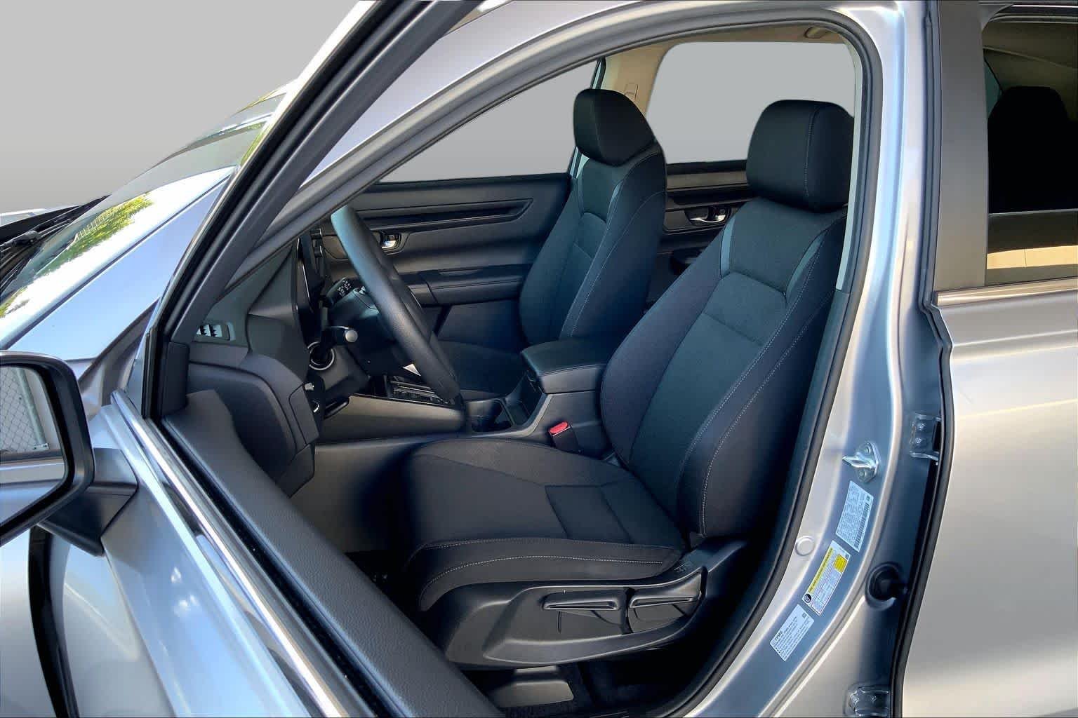 2024 Honda CR-V LX - Photo 8