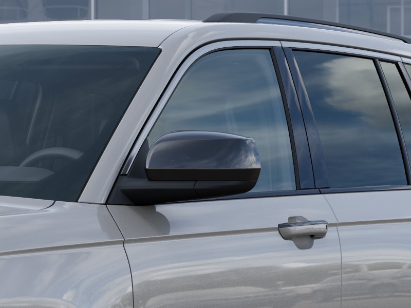 New 2026 Silver Zynith Exterior Paint Jeep Laredo Altitude image 25